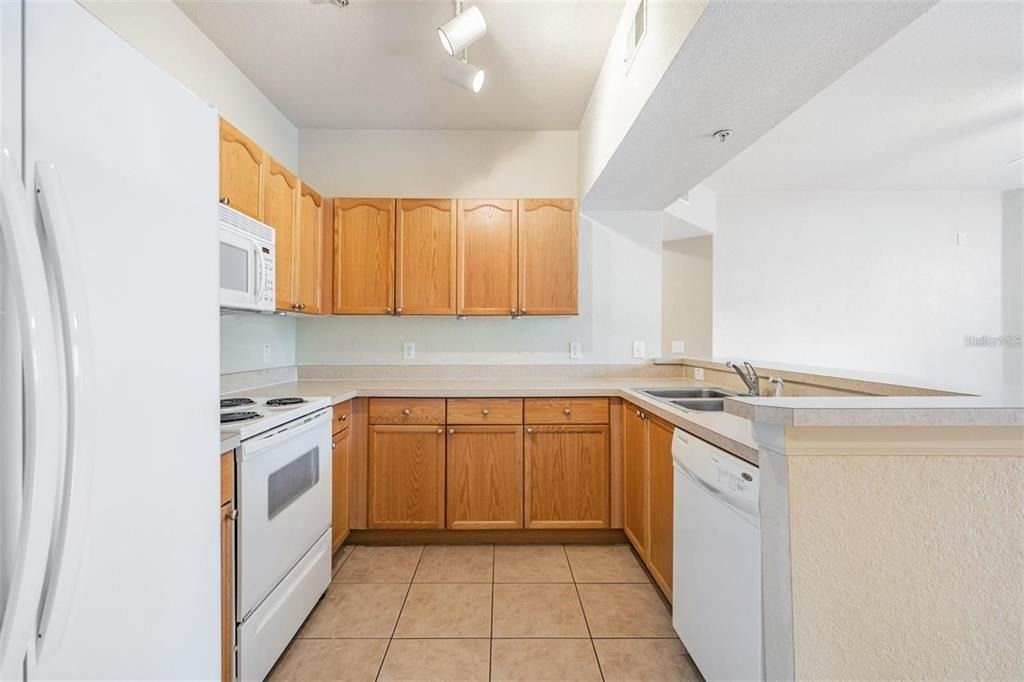 5125 Palm Springs Boulevard - Photo 12