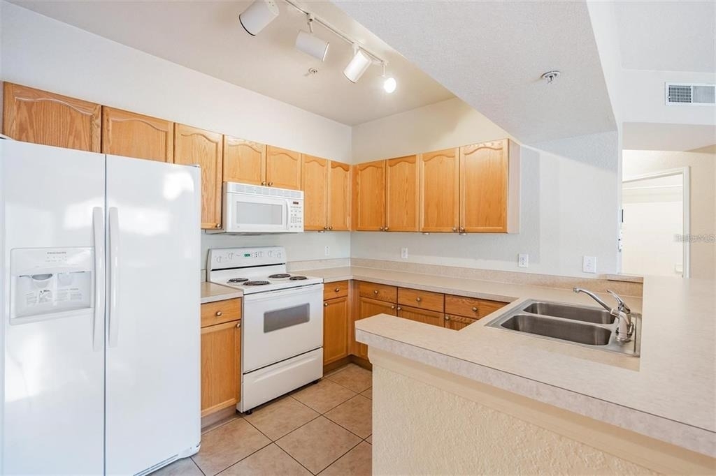 5125 Palm Springs Boulevard - Photo 13