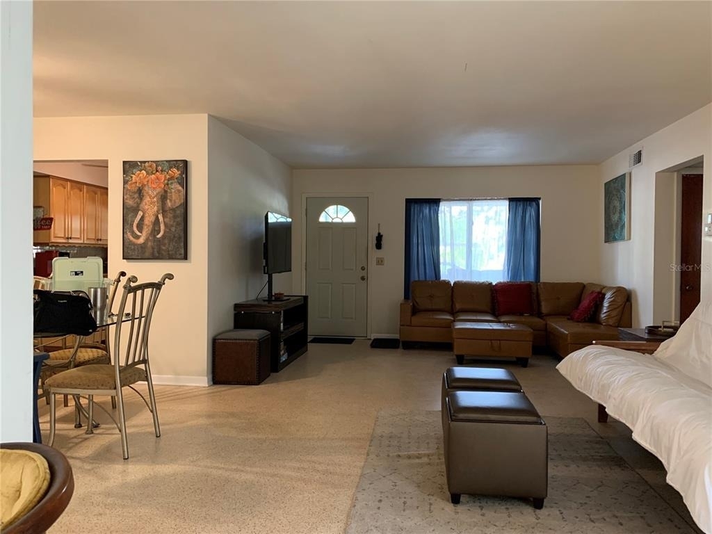 1750 Druid Road E - Photo 2