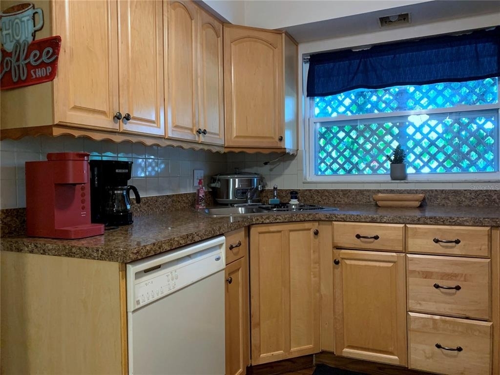 1750 Druid Road E - Photo 19