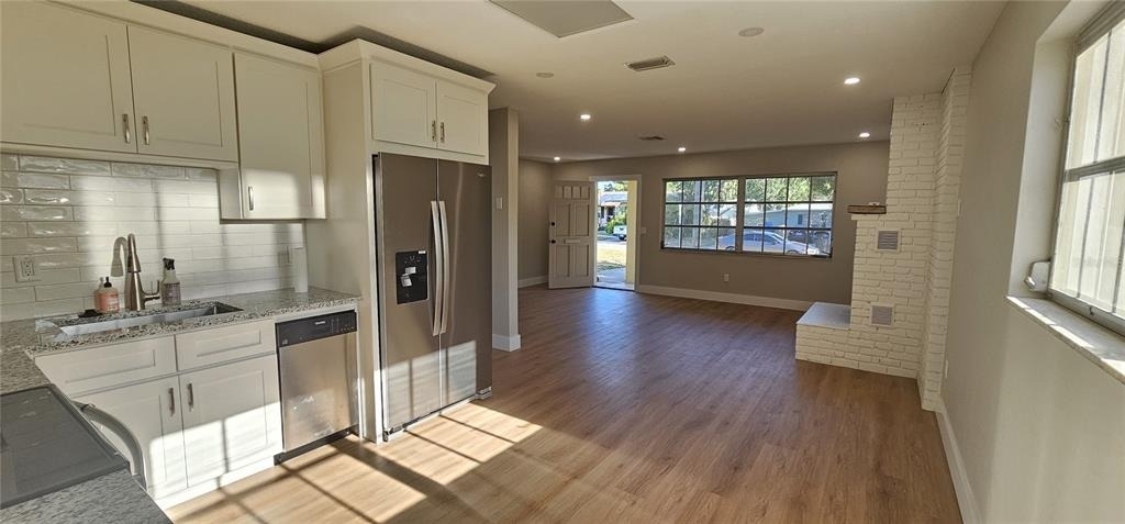 5145 17th Avenue N - Photo 4