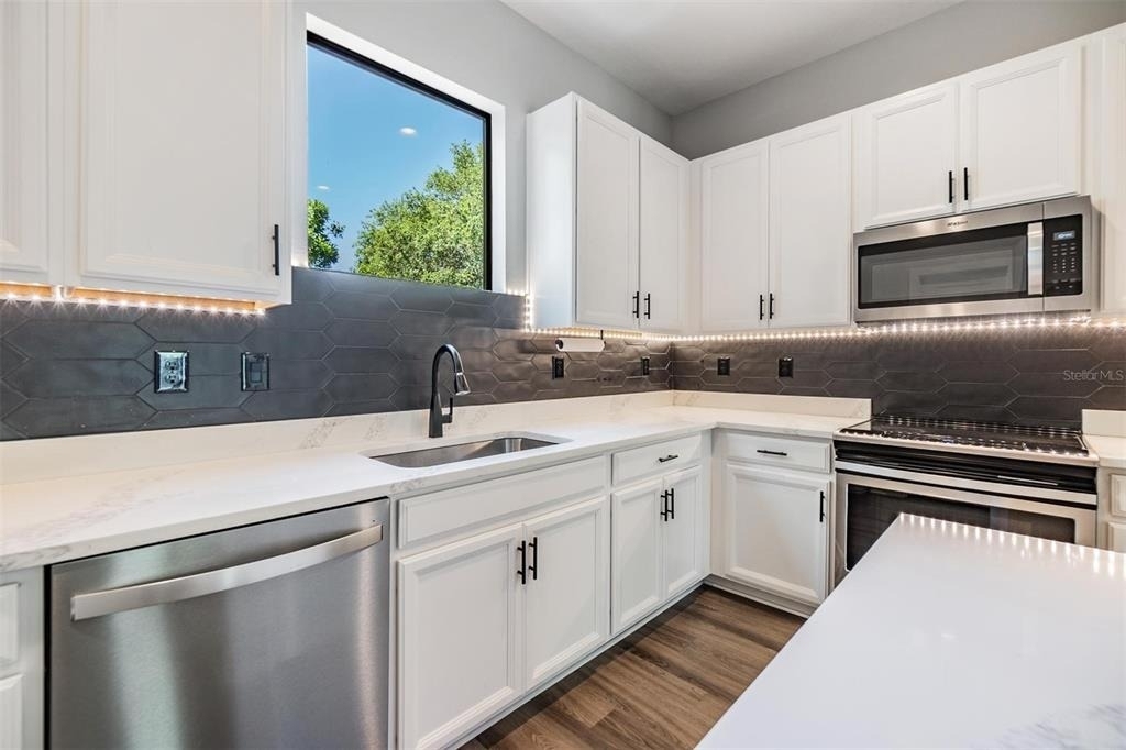 1302 W Carmen Street - Photo 10