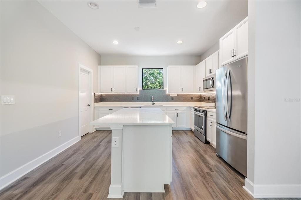 1302 W Carmen Street - Photo 7