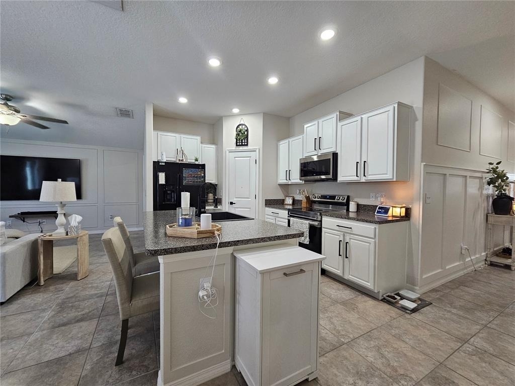 10005 Rose Petal Place - Photo 11