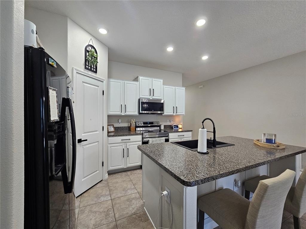 10005 Rose Petal Place - Photo 12