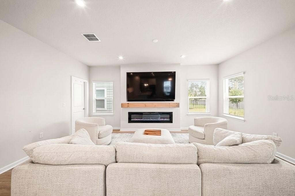 181 Tower Court - Photo 12