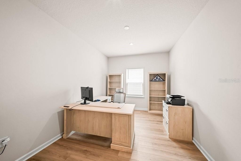 181 Tower Court - Photo 4
