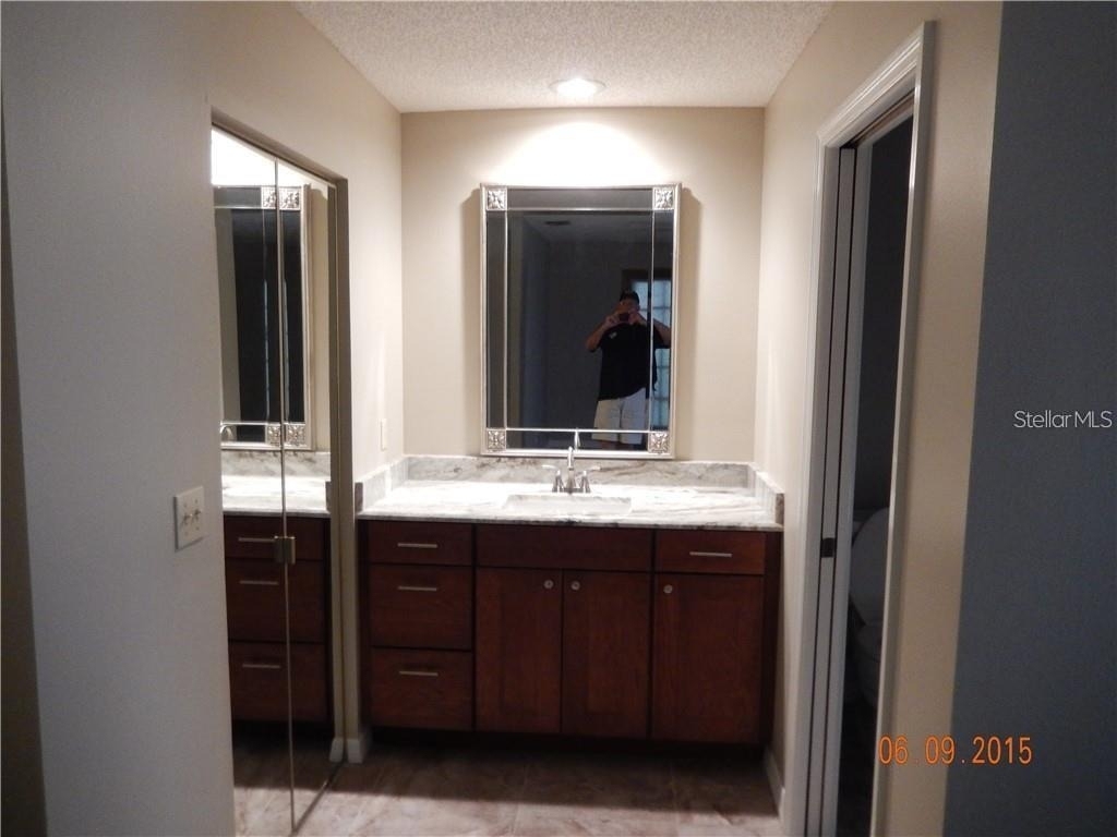 8925 Quail Run Drive - Photo 4
