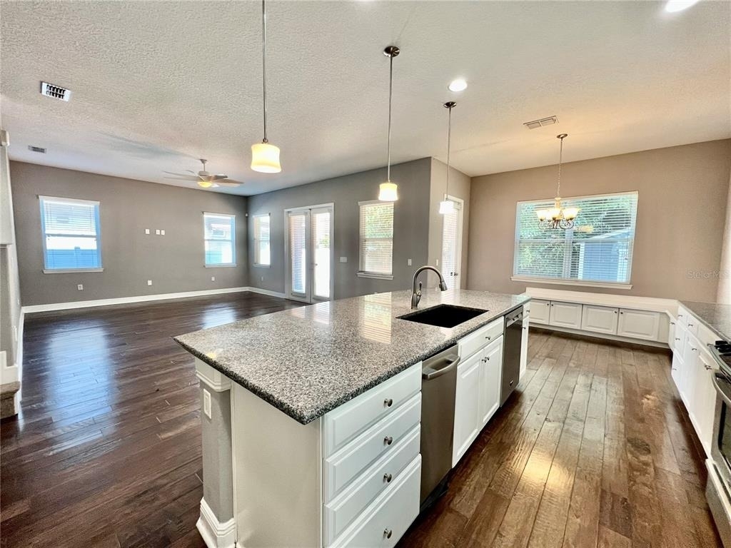 7516 S Trask Street - Photo 11