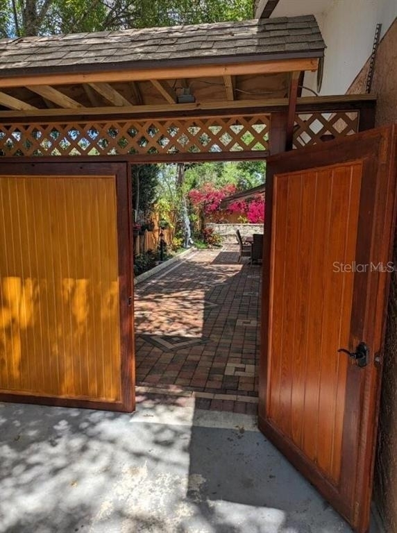 1602 Amberlea Drive S - Photo 1