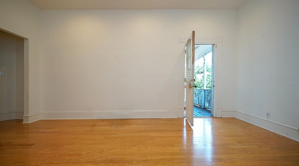 333 S Plant Avenue - Photo 30