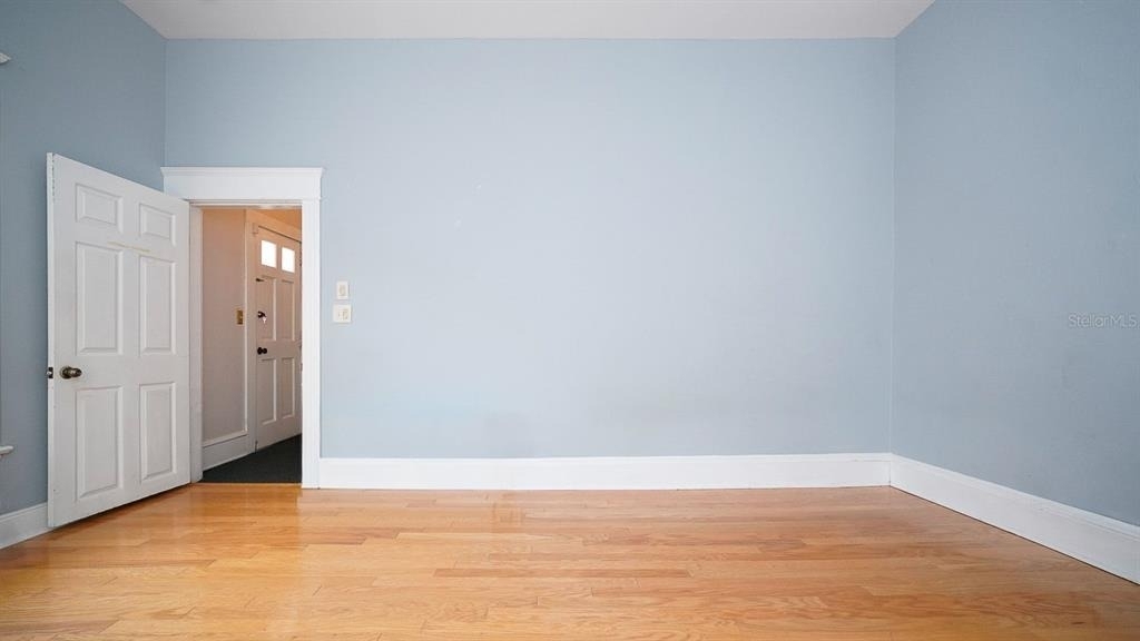 333 S Plant Avenue - Photo 15