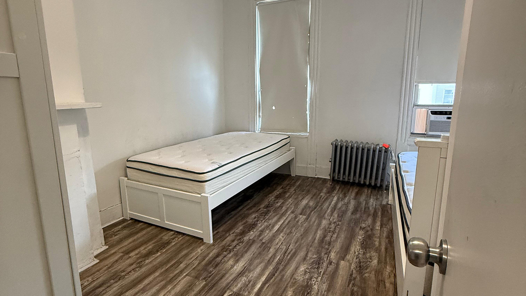 1134 Hancock St - Photo 7