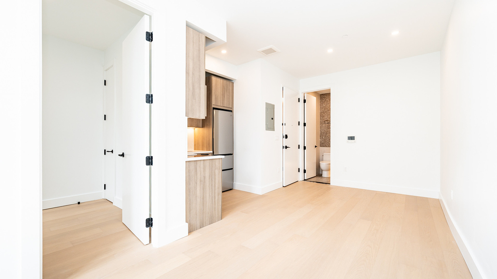 107 S 6th St - Photo 12