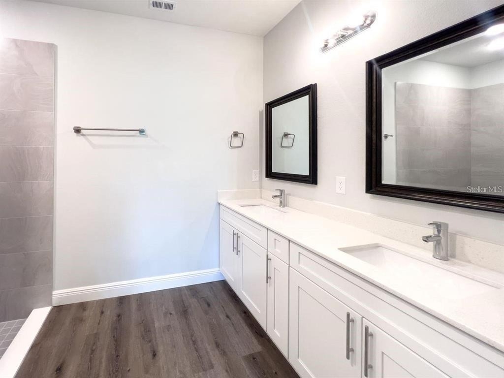 1580 East Parkway - Photo 4