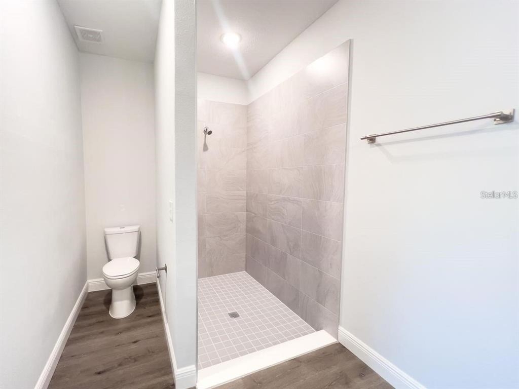 1580 East Parkway - Photo 5