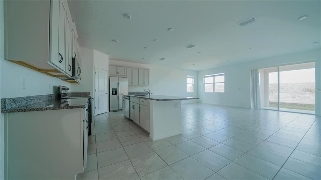1194 Boardwalk Place - Photo 3