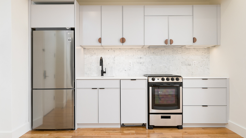 33 Franklin St - Photo 8