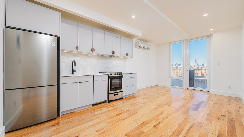 33 Franklin St - Photo 0