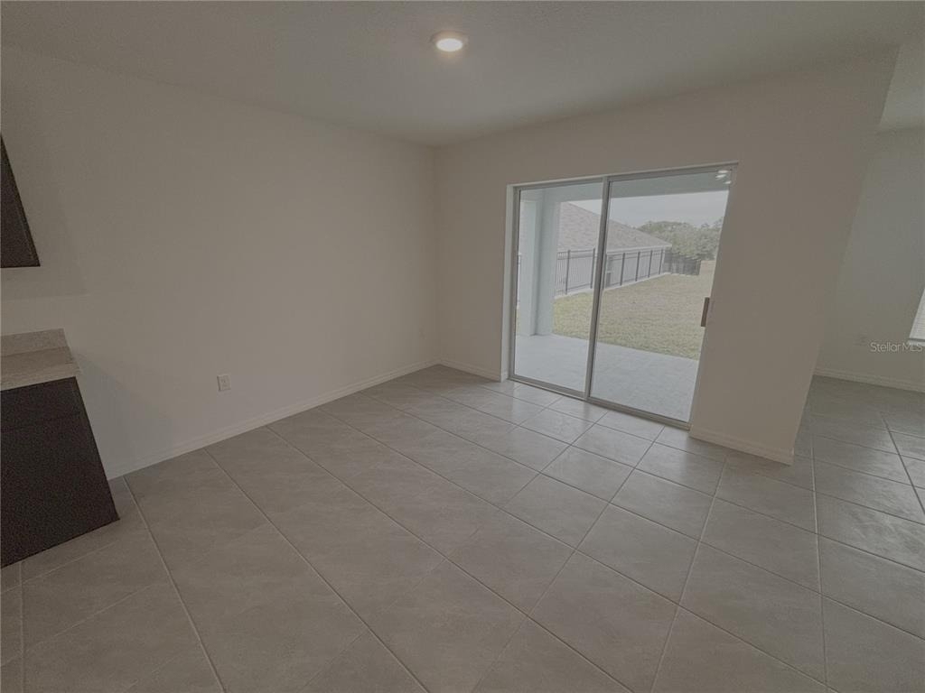 481 W Rexford Drive - Photo 5