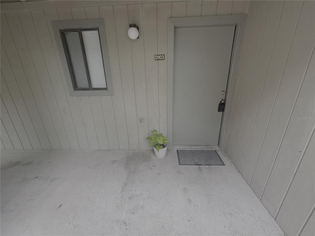81 Se 16th Avenue - Photo 1