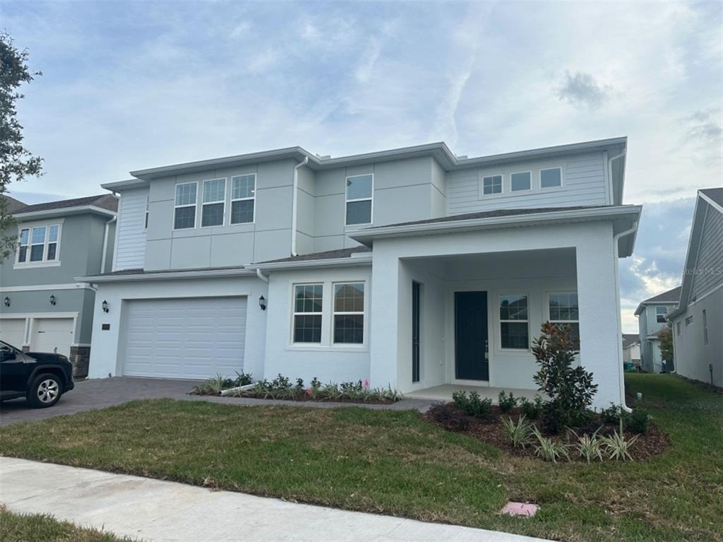 19050 Blueleaf Street - Photo 0