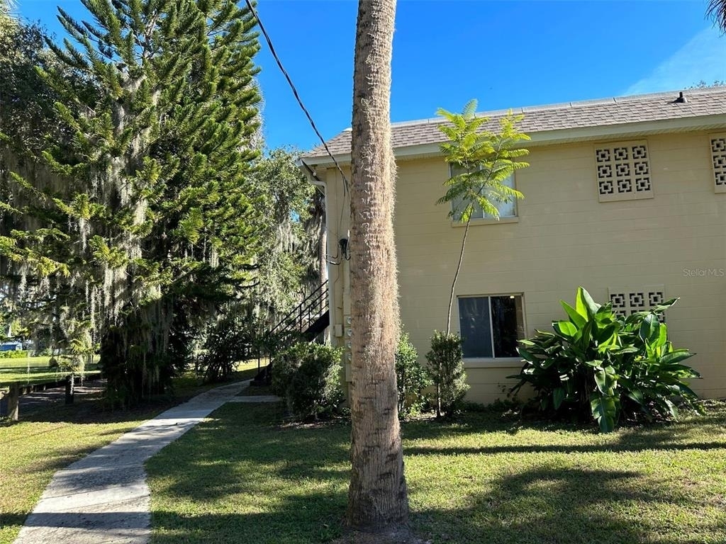 305 E Dakin Avenue - Photo 8