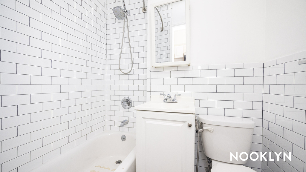 293 Wyckoff Ave - Photo 6