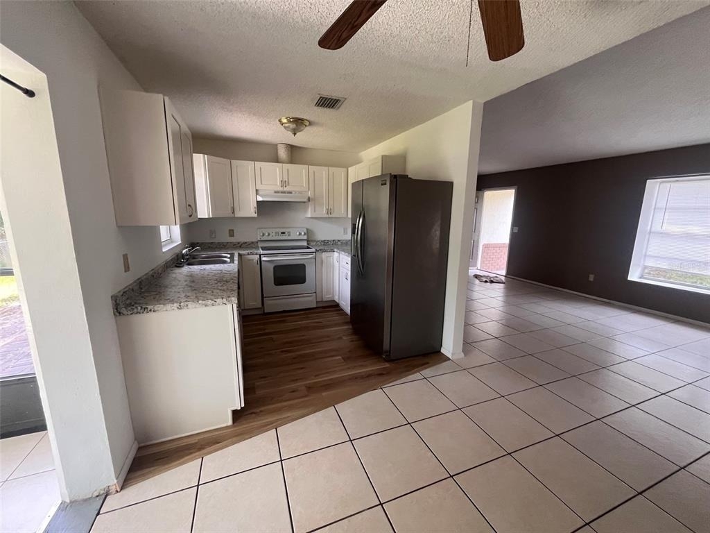 214 Bluefield Avenue - Photo 14