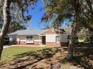 214 Bluefield Avenue - Photo 0