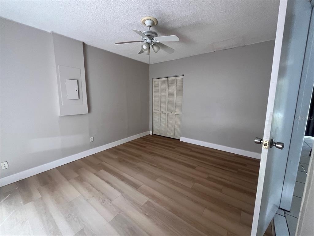 214 Bluefield Avenue - Photo 13