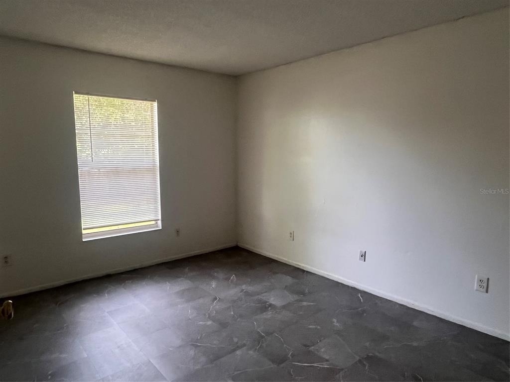214 Bluefield Avenue - Photo 6
