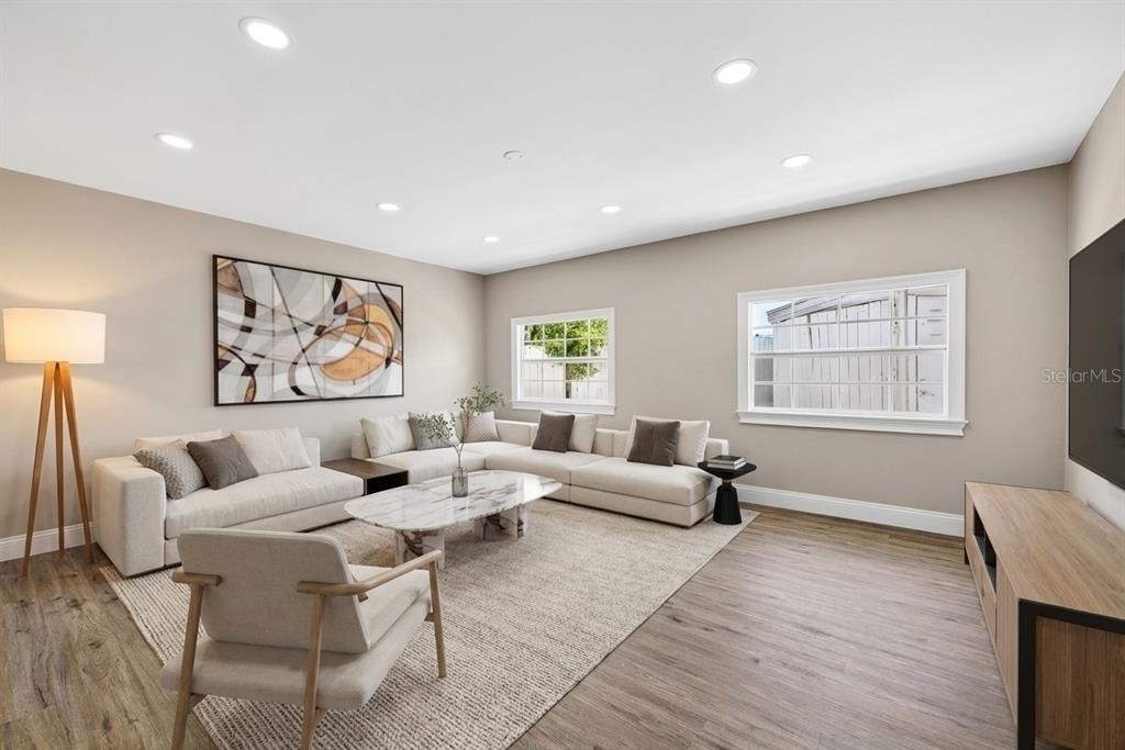 3620 E Tampa Circle - Photo 4