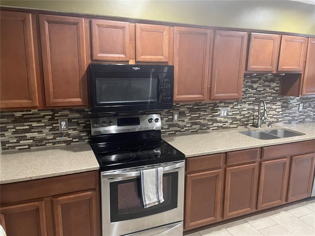 9828 Bubbling Brook Court - Photo 4