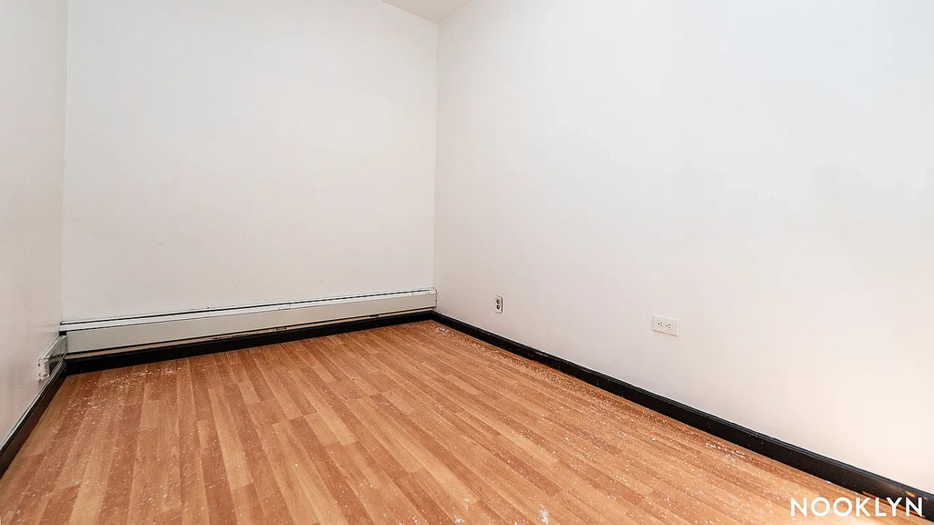 191 Graham Ave - Photo 9