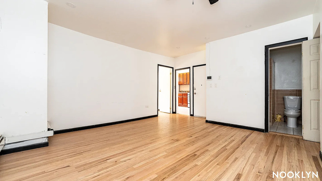 191 Graham Ave - Photo 11