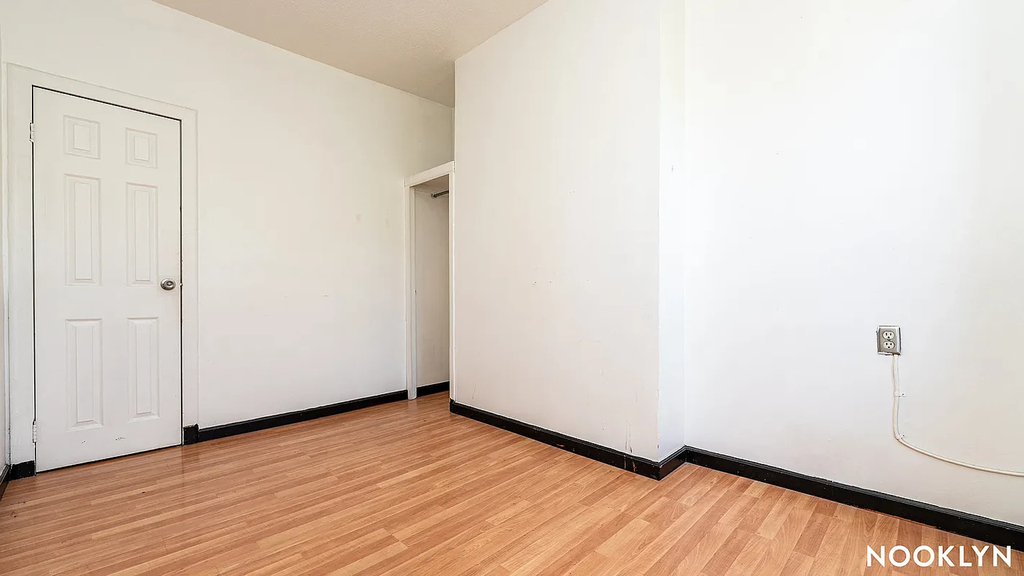 191 Graham Ave - Photo 17