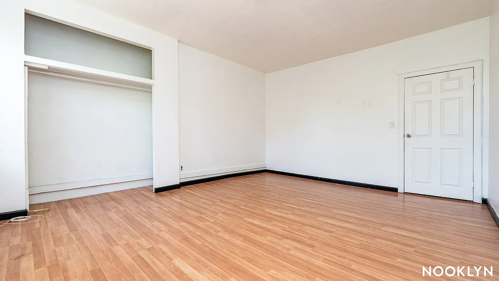 191 Graham Ave - Photo 18