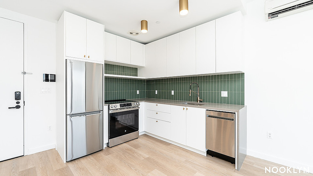 527 Grand Ave - Photo 13
