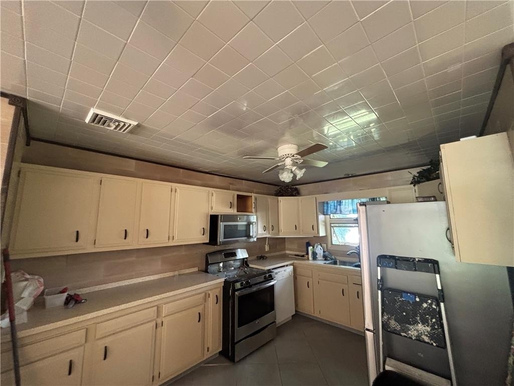 3200 Highland Drive - Photo 8