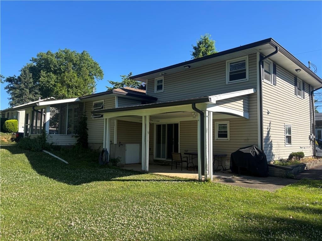3200 Highland Drive - Photo 3