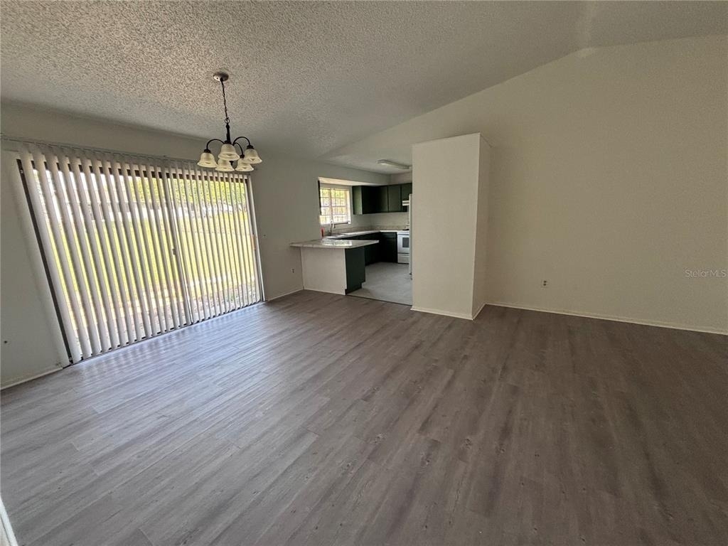 1028 Hickory Road - Photo 4