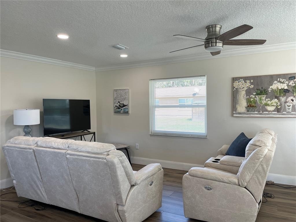 16931 Franklin Avenue - Photo 8