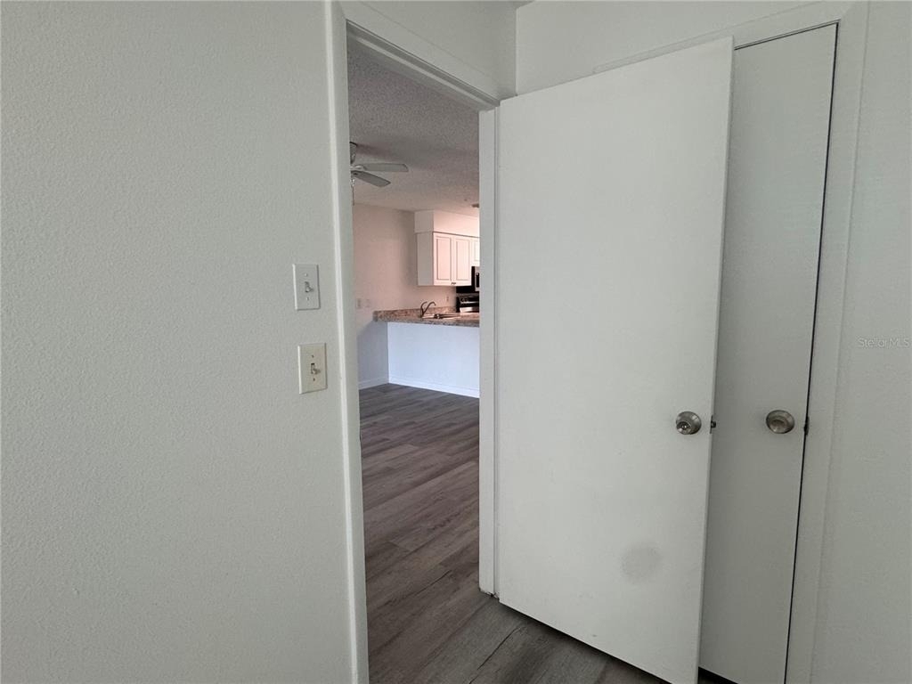 6428 Hamlet Drive - Photo 21