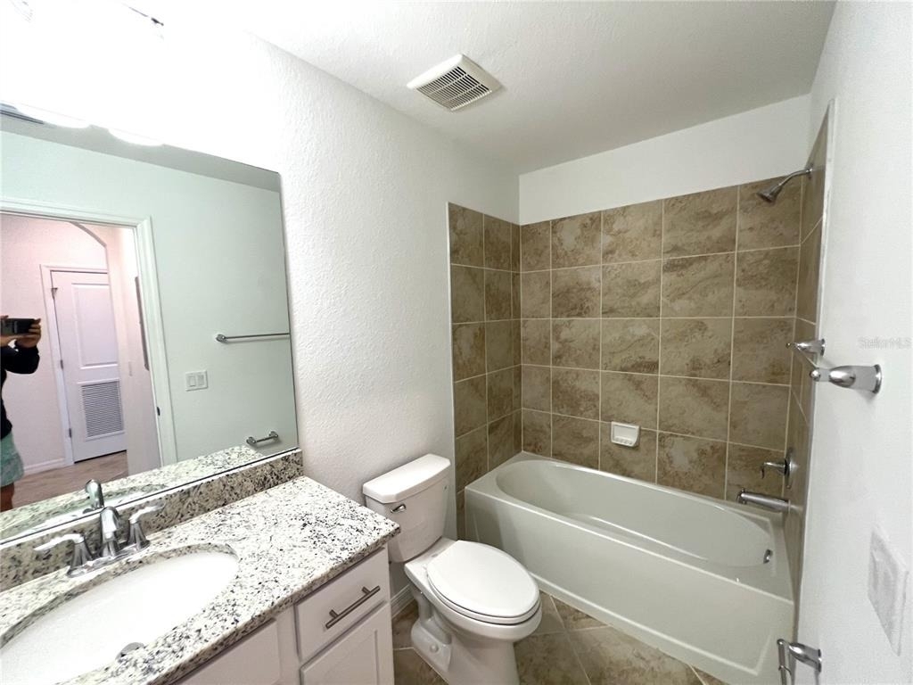 14041 Heritage Landing Boulevard - Photo 17
