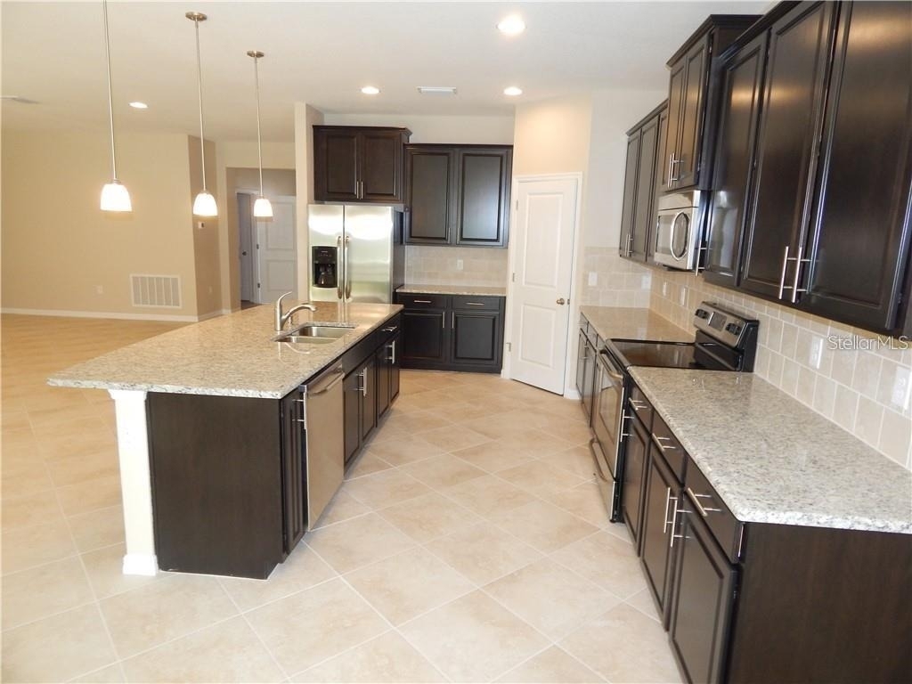 15302 Las Olas Place - Photo 2