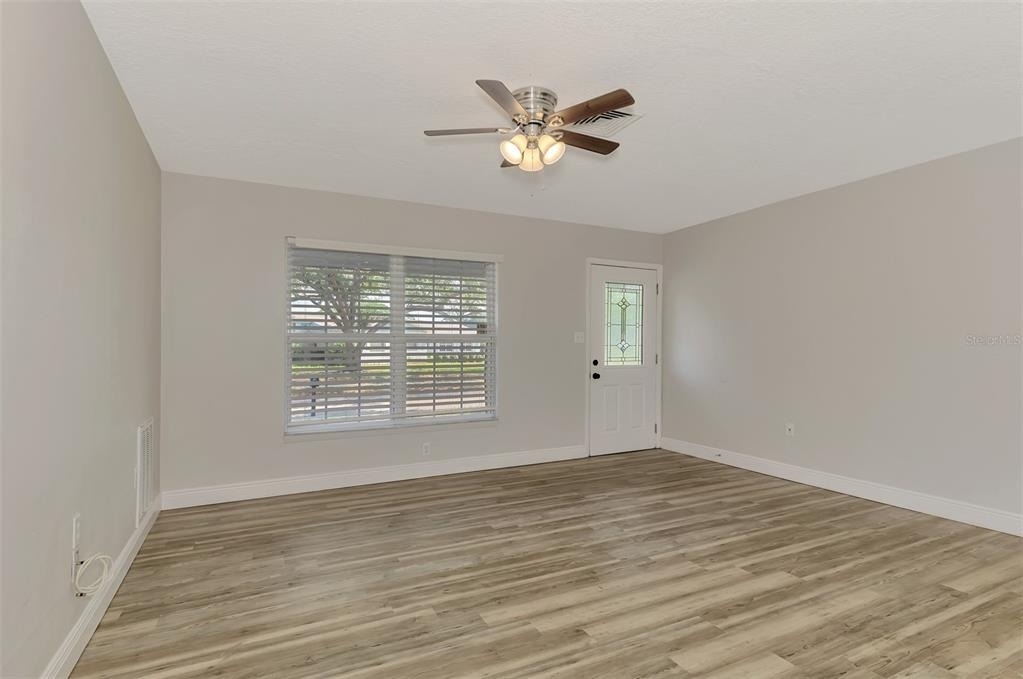5520 Hayden Boulevard - Photo 4