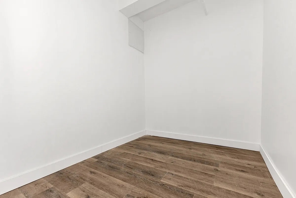 255 West 36th Street - Photo 5