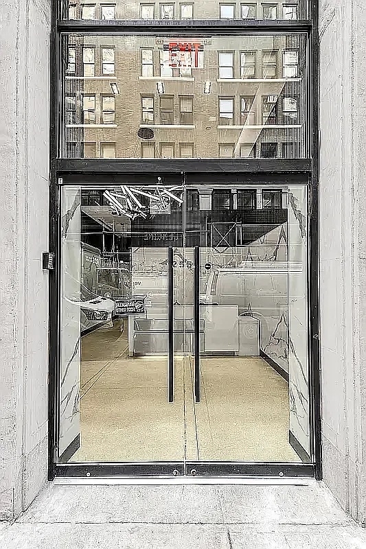 255 West 36th Street - Photo 10