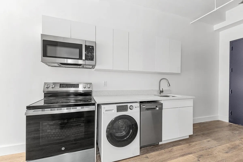 255 West 36th Street - Photo 1